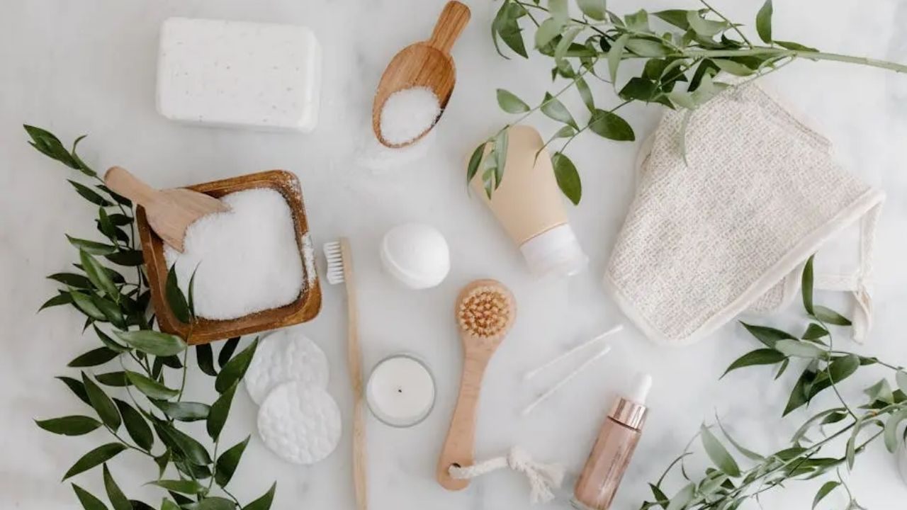 Best Beauty Tools For Natural Looks: A Practical Beginner Guide